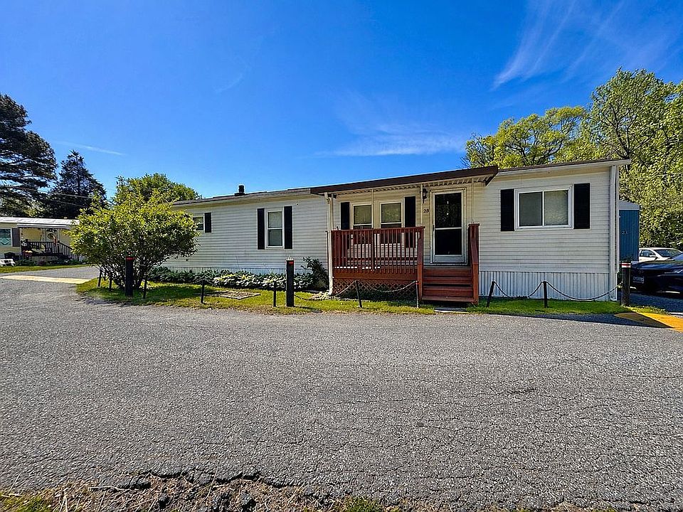 1st image of 8000 Dogwood Rd Trailer 28