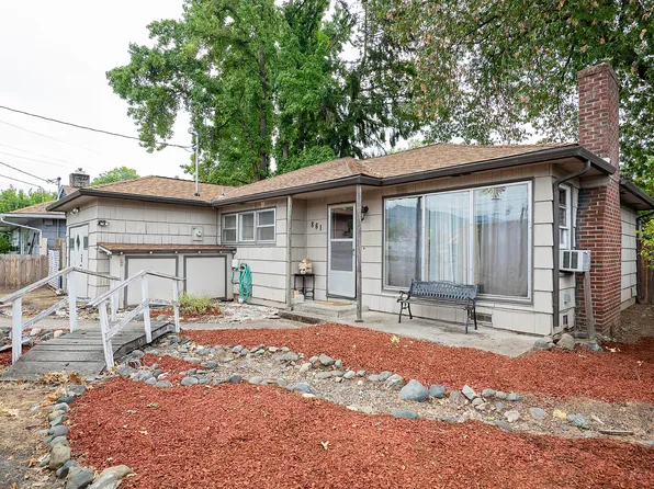 861 SE M St, Grants Pass, OR 97526