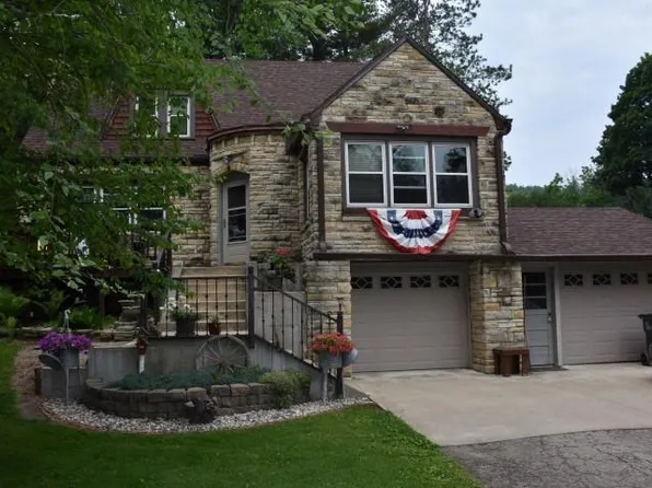 1950 Allison Park Drive, Richland Center, WI 53581
