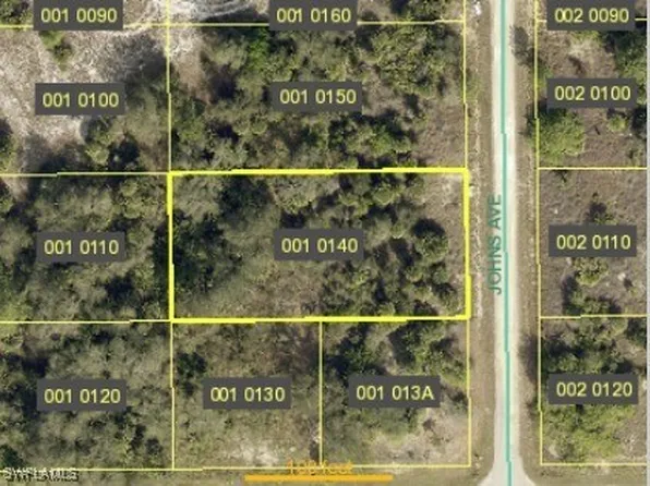 1903 Johns Ave, Lehigh Acres, FL 33972