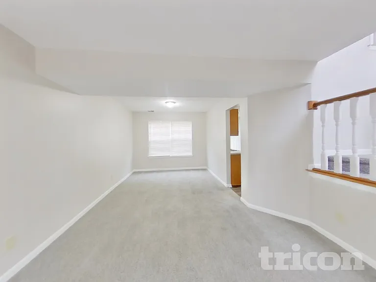 1022 Pine Mountain Way — Photo 3