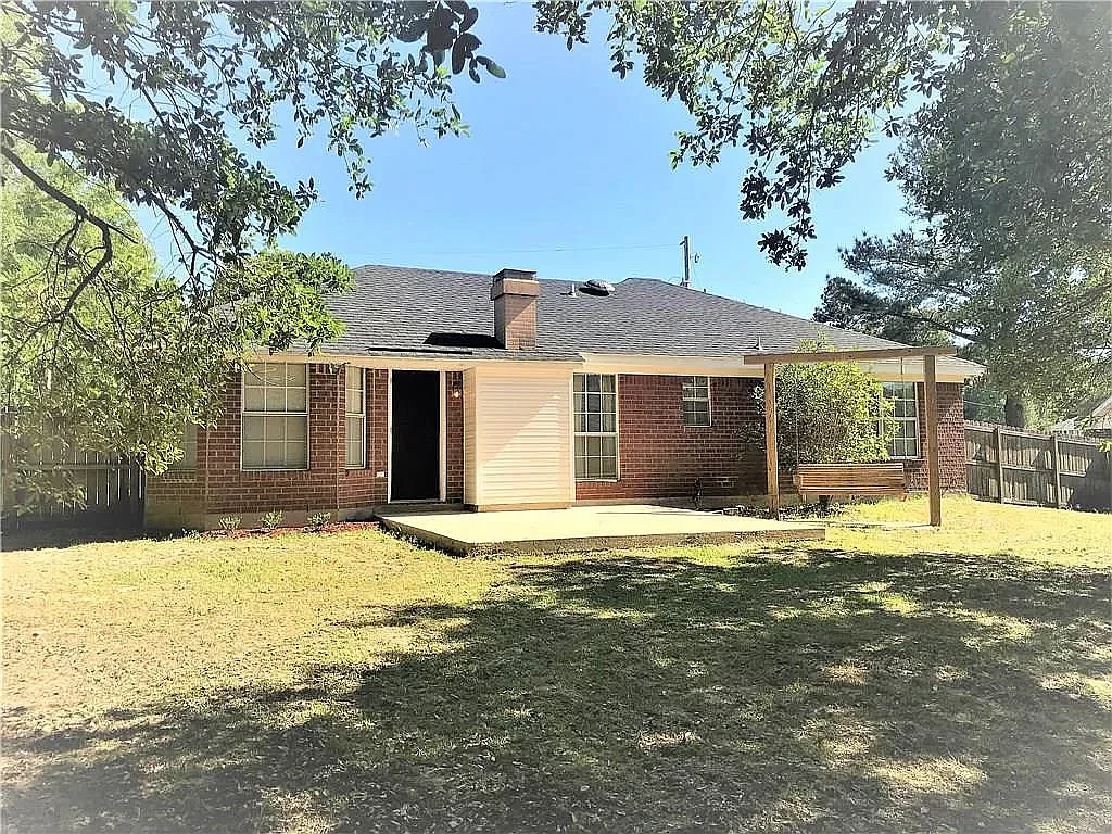 Building Photo - 9282 Prairie Dr