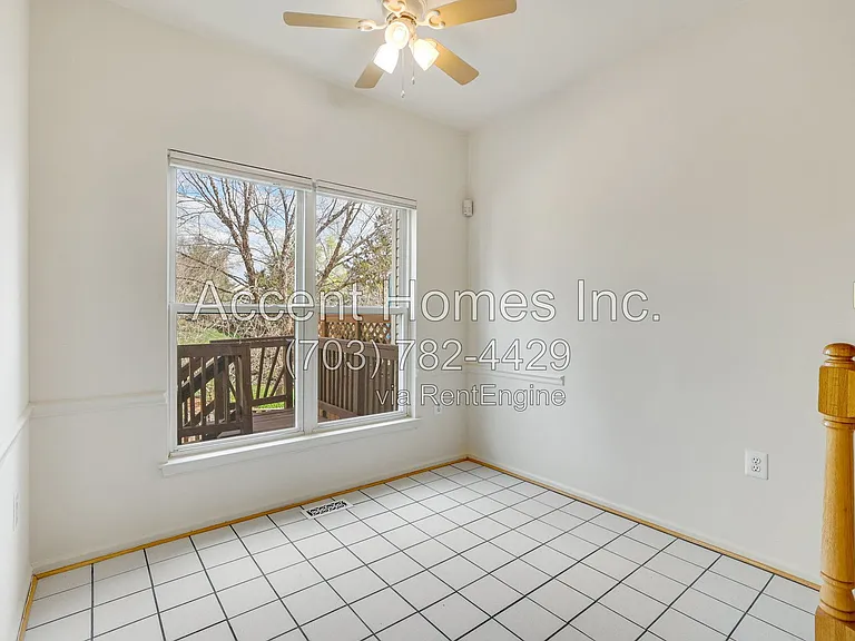 21217 Millwood Sq — Photo 23
