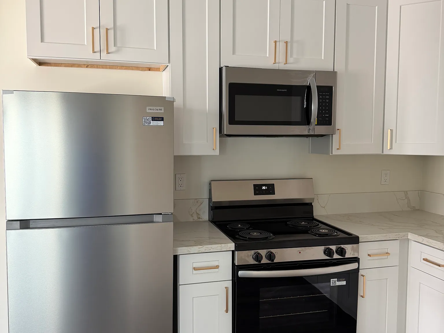 3 bed, 1000 sqft, $2,800 — Photo 4