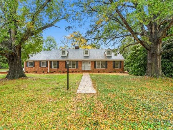 1267 Westview Ter, Burlington, NC 27215