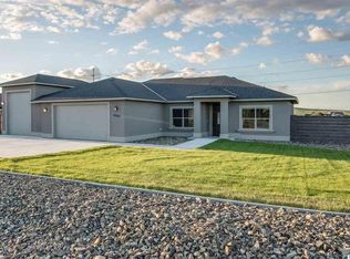 85004 E Sagebrush Rd, Kennewick, WA 99338