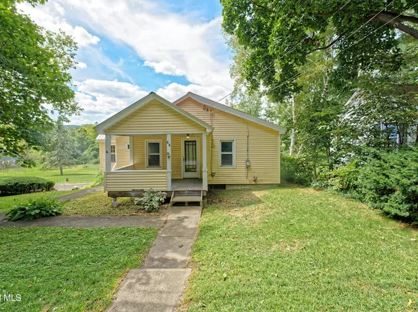 27 North Road, Clarksville, NY 12041