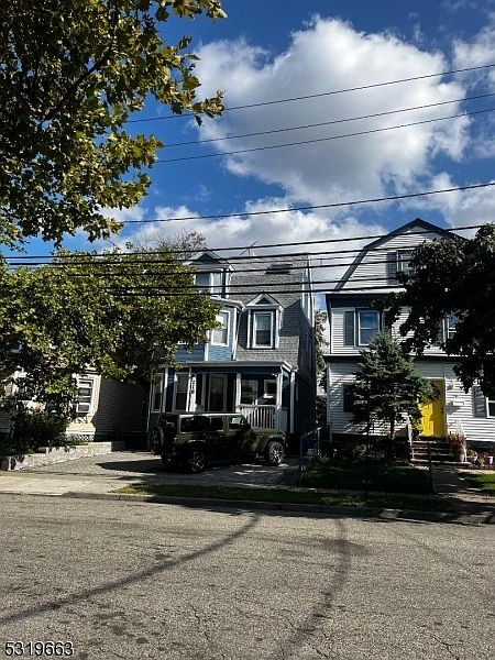 1st image of 218 Mount Vernon Ave