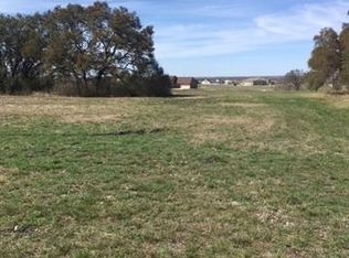 201 N Dewberry Creek Trl, Hutto, TX 78634