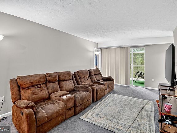 2nd image of 8007 Mandan Rd APT 203