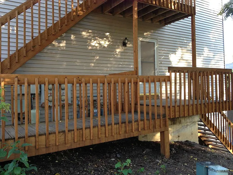 Front Entry/Mini Balcony