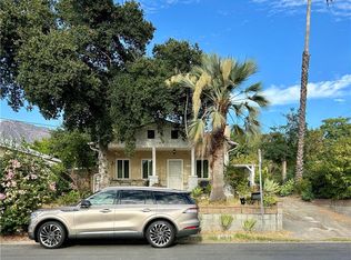 10610 Woodward Ave, Sunland, CA 91040