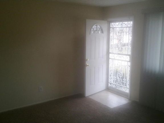 2nd image of 4706 Tenshaw Dr
