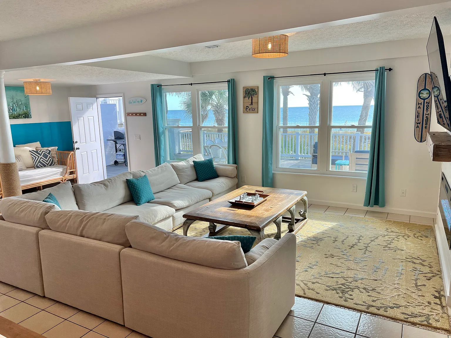 5 bed, 2730 sqft, $11,900 — Photo 3