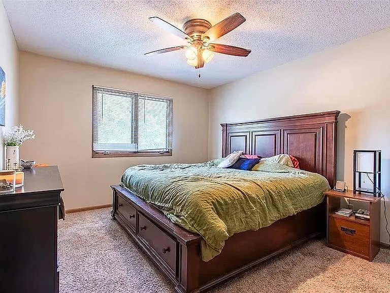1217 & 1219 Burns Ave #1219 — Photo 5
