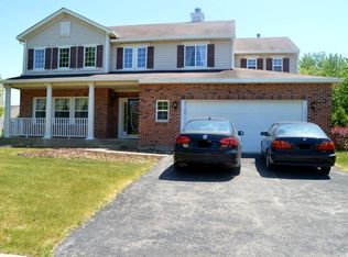 1035 Evergreen St, Mundelein, IL 60060