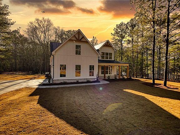 3rd image of 184 Loyd Rd