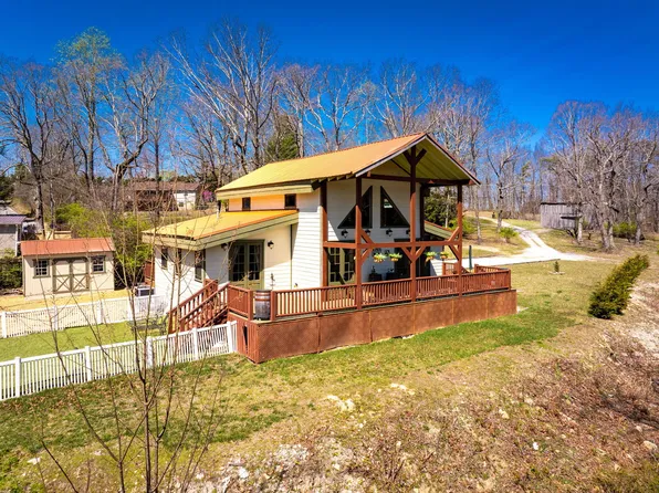 12116 Scenic Hwy, Lookout Mountain, GA 30750