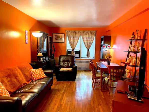 3021 Avenue Z image 1 of 20