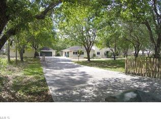 525 Soll St, Naples, FL 34109