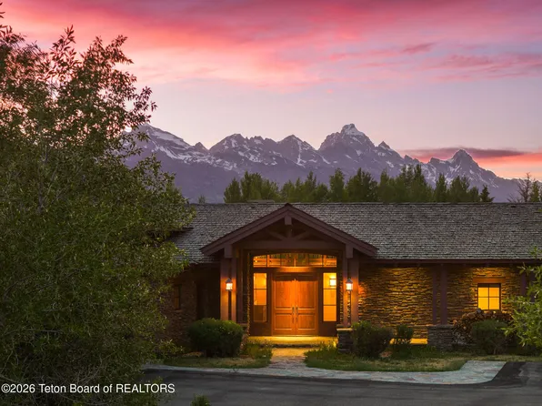 6240 N Prickly Pear Ln, Jackson, WY 83001