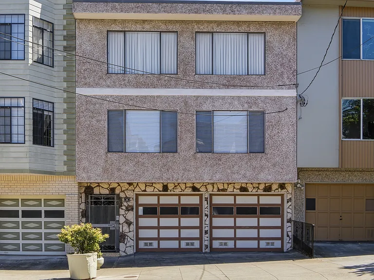 35 Hill St #A — Photo 2