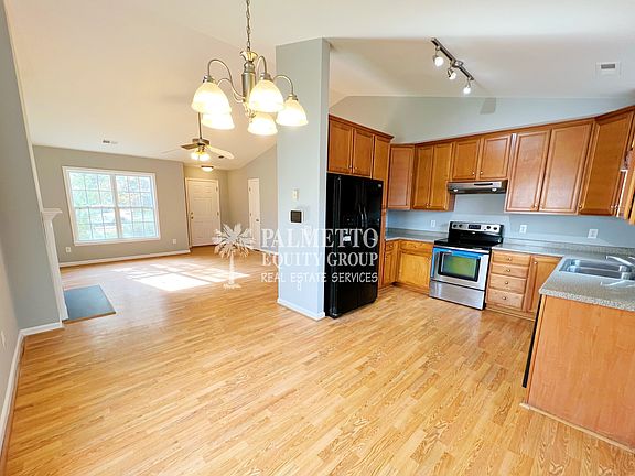 4th image of 3933 Bluestem Dr