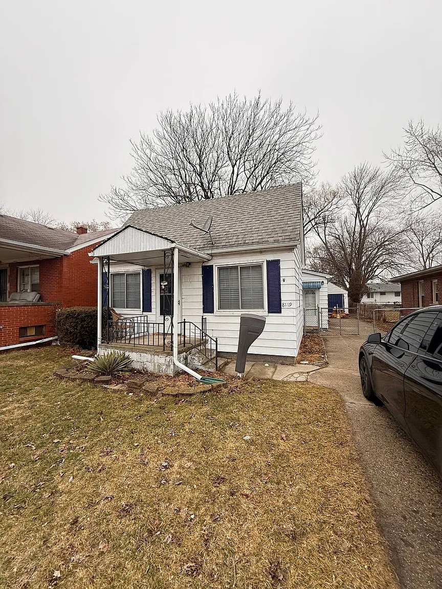 8119 Studebaker Ave photo 1
