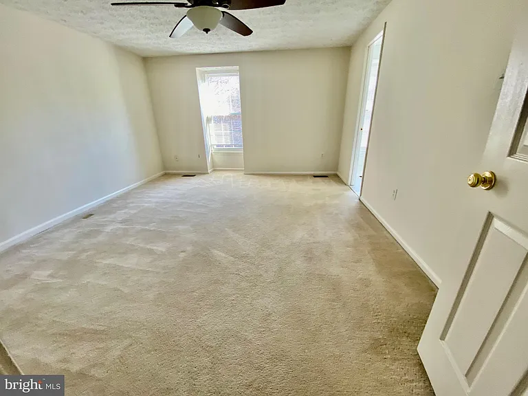 610 Coral Reef Dr — Photo 19