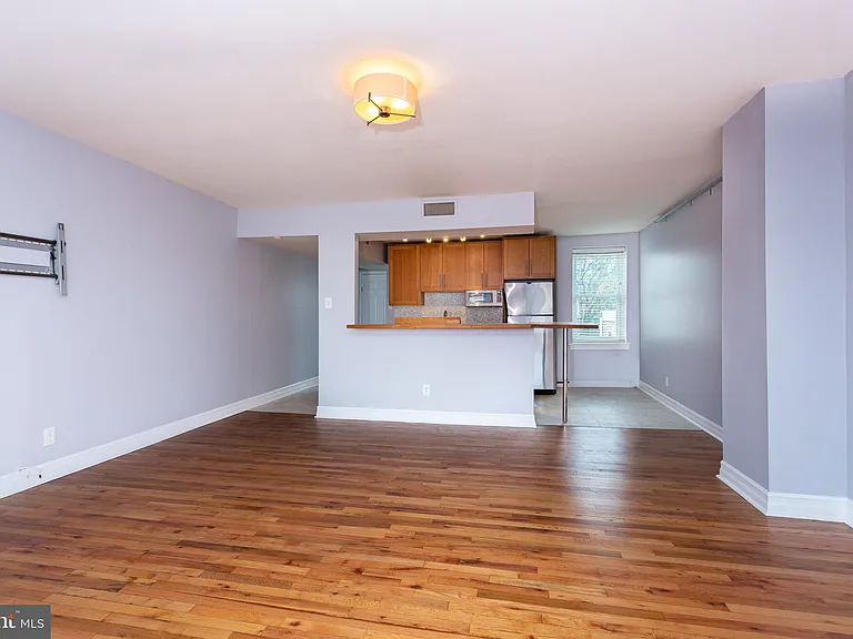 1728 Mount Vernon St #4 — Photo 4