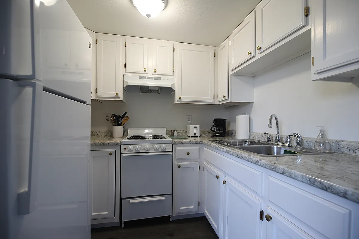 7 Hill Street - 201 — Photo 4