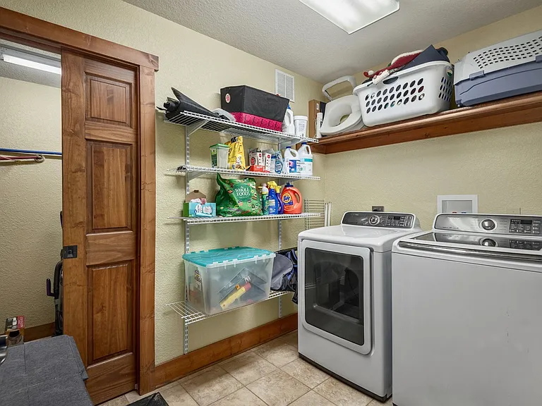 352 Celo Cove Dr #18 — Photo 13