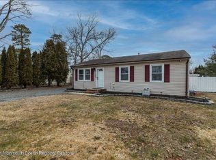 132 Bowsprit Rd, Manahawkin, NJ 08050