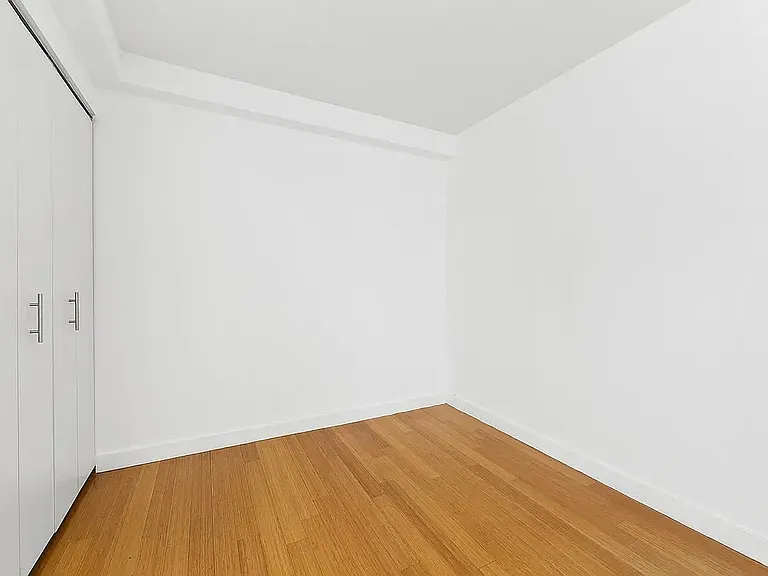 100 W 39th St #38D — Photo 6