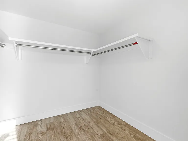 255 Maverick St #403 — Photo 9