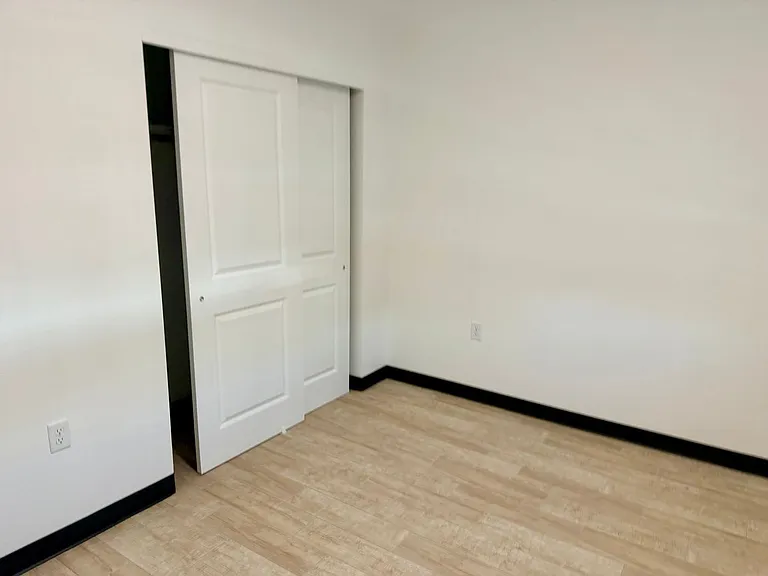 1134 S Palm Ave — Photo 31