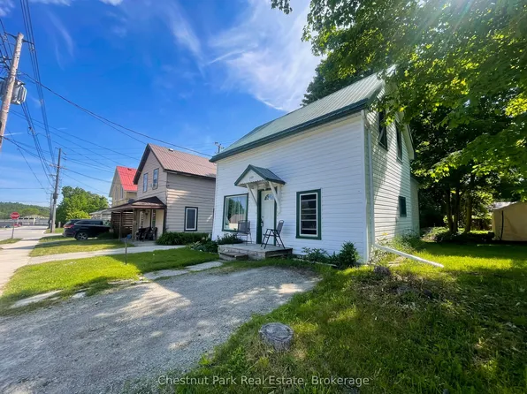 529 Claude St, South Bruce Peninsula, ON N0H 2T0