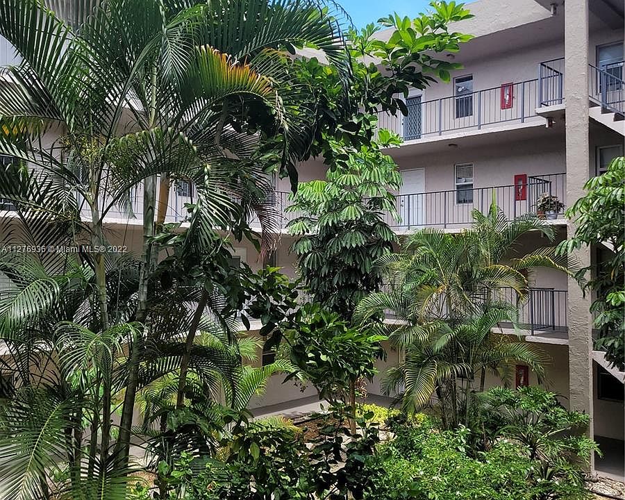 1st image of 2800 Somerset Dr APT 309J