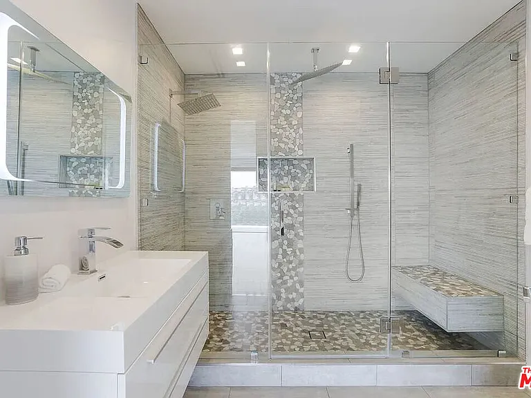 8401 Wyndham Rd — Photo 8