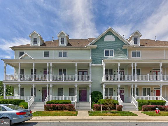 3rd image of 36384 Azalea Ave