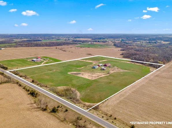 8467 Pioneer Rd, Osseo, MI 49266