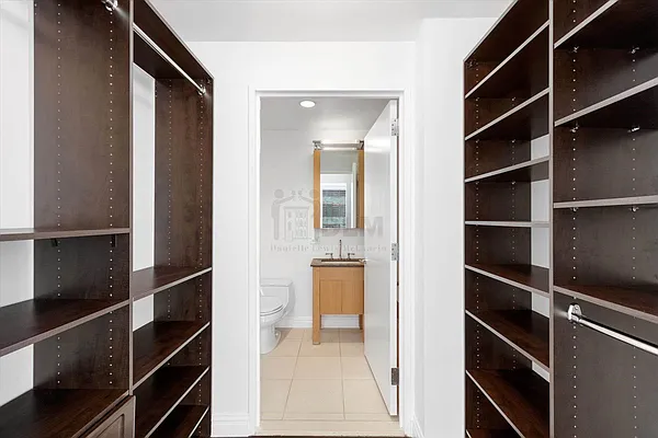 Rented by Oxford Property Group | media 22