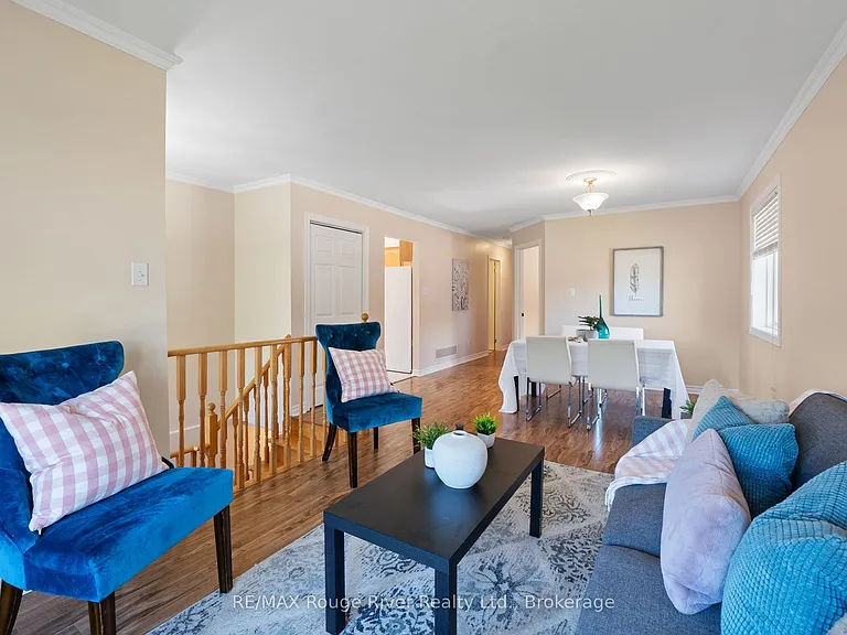 795 Munson Cres — Photo 8