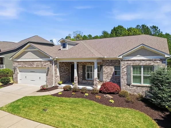 655 Hemlock Trl, Canton, GA 30114