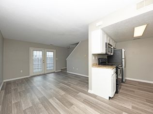 Heatherstone, Louisville, KY 40218