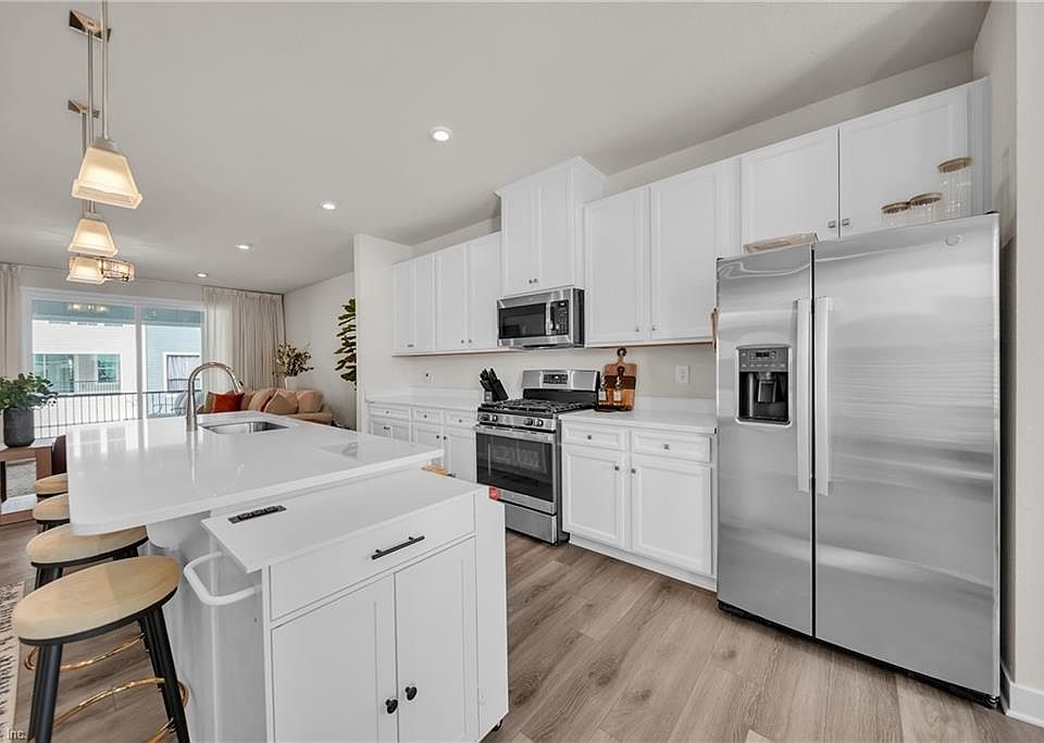 1st image of 1241 Worden Way