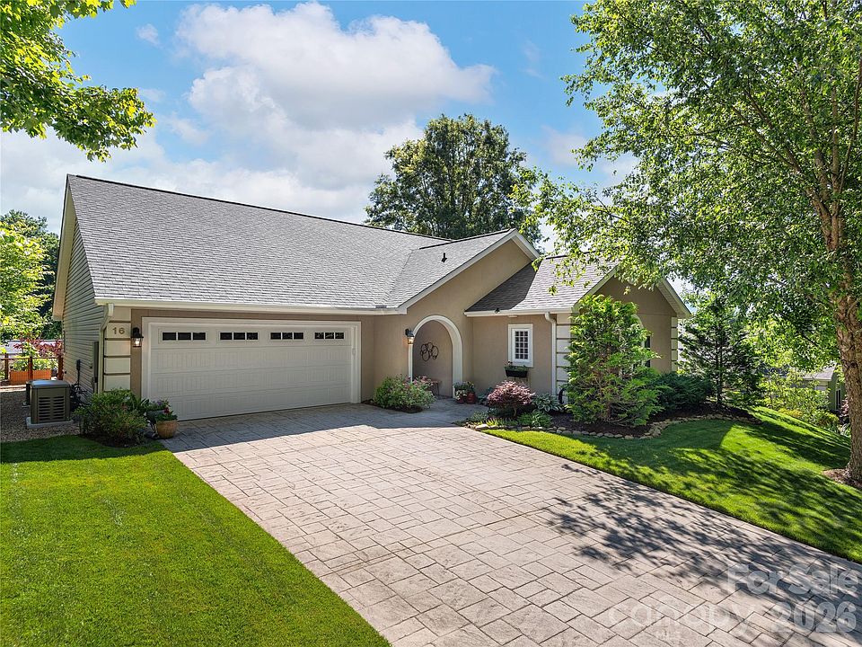 1st image of 16 Stonebridge Dr