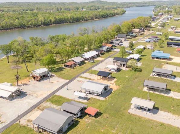 1008 Wc Pickett Rd Lot 47/48, Clifton, TN 38425