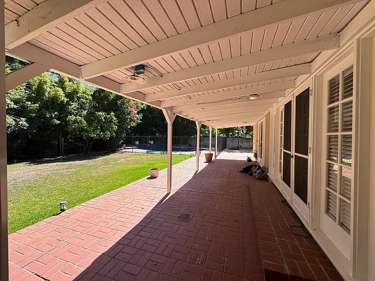 2570 Wallingford Rd — Photo 34