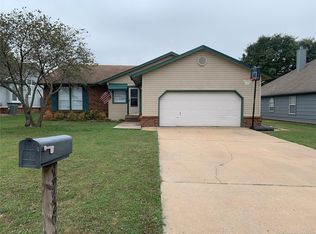 19420 E 36th St S, Broken Arrow, OK 74014